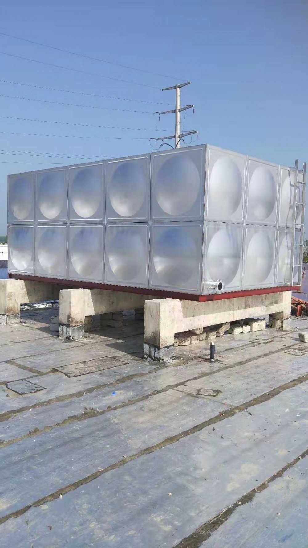 ถังเก็บน้ำอุตสาหกรรมสแตนเลสสำหรับขาย